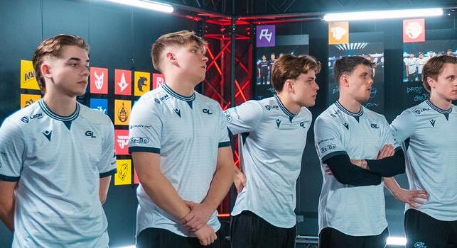 Mindenki biztos volt benne, mégsem cserélt a MOUZ és a NAVI sem