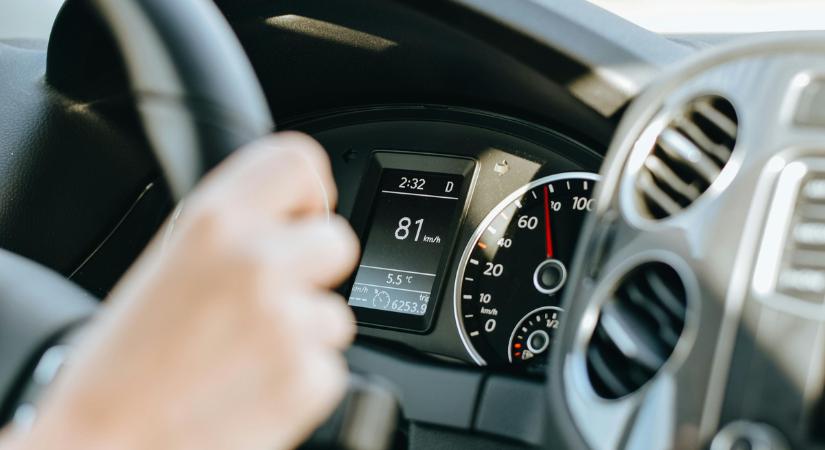 Sokkoló felvétel: a fiatalok 200 km/órás sebességgel száguldanak, nem sokkal később négyen meghaltak