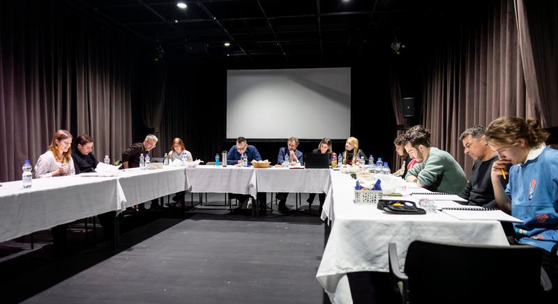 Tripla tréfa - három Csehov egyfelvonásost állít színpadra a Déryné Társulat