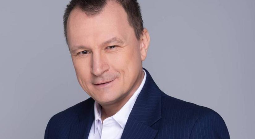 Szujó Zoltán feleségével lépett a vörös szőnyegre: a csinos Adriennt csak ritkán lehet látni