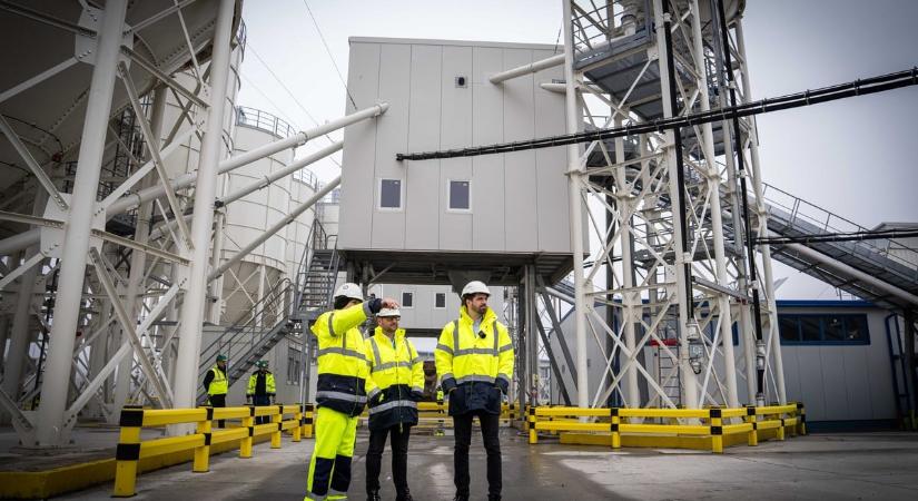 Történelmi rendszerterhelési csúcs Magyarországon, ezért kell Paks II a szakértő szerint