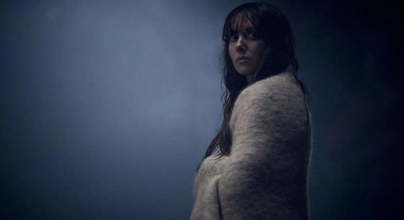 Együtt: A bőröd alatt (kritika)