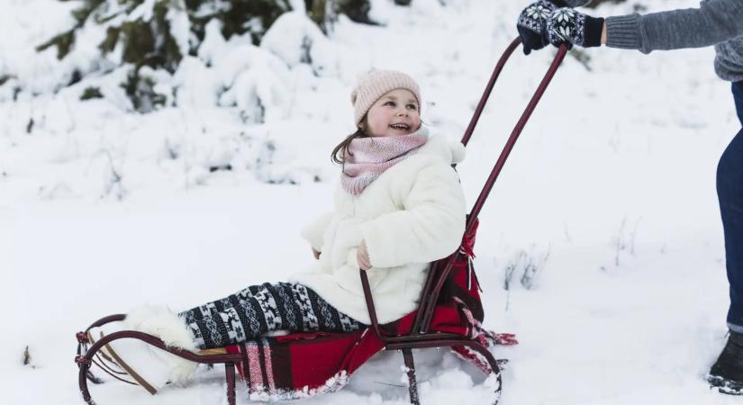 Nem minden szánkózás megengedett – mit tilt a rendőrség?