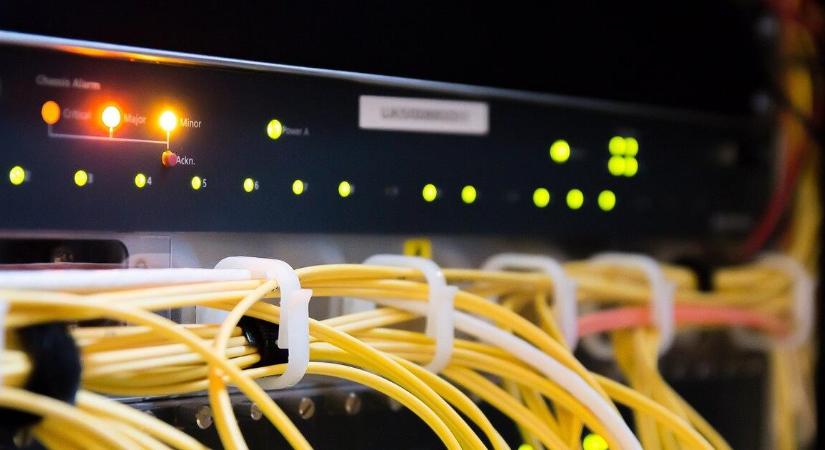 Tündököl az informatikai szektor