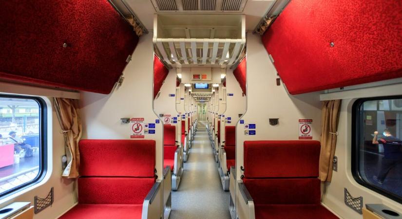 Rendkívül súlyos vonatbaleset történt – eddig 22 ember halálát erősítették meg