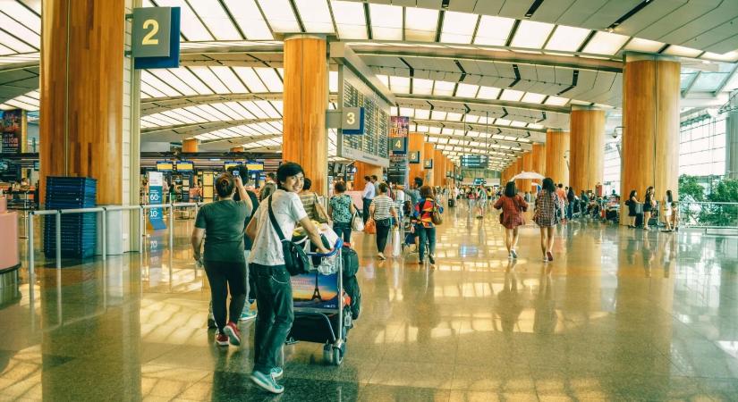 Utazol 2026-ban? Új belépési szabályok és rejtett költségek várják a magyarokat