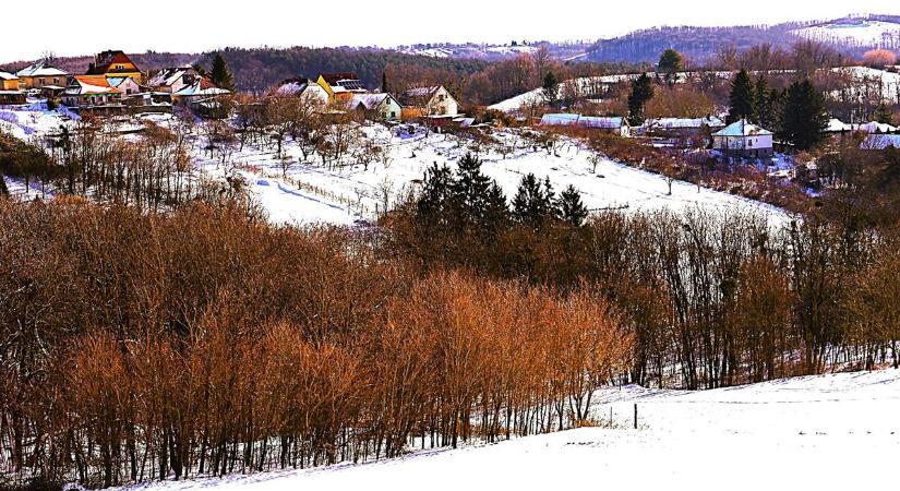 Bazitai képeslap – szánkózni is lehet a gyönyörű vidéken (képgaléria)