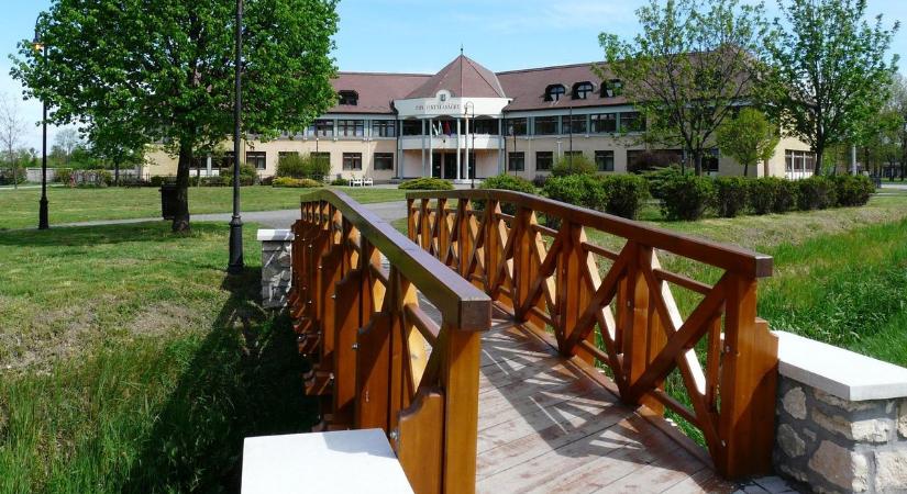 Megható búcsú a tragikusan elhunyt tanártól