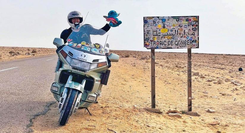 Egyedül motorozik a nagyvilágban a rendőrnő, Zalába jön dakari élménybeszámolójával