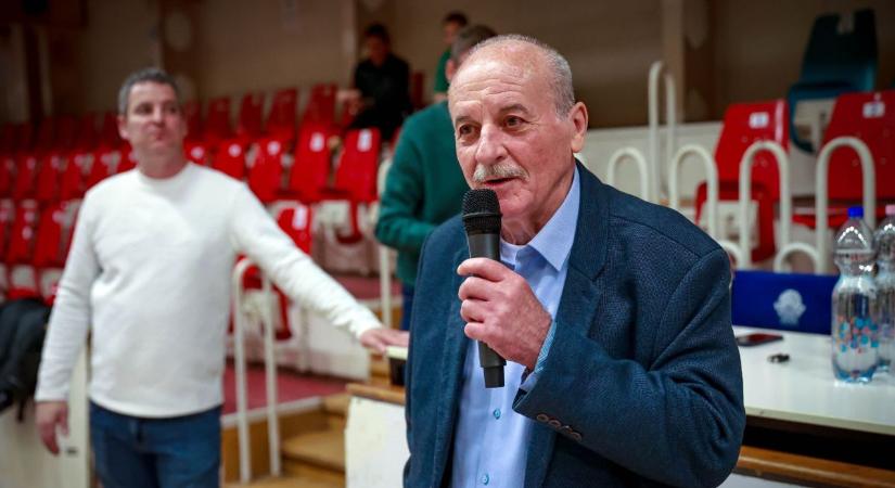 Váz-Bau Kupa: szomszédvári rangadóval indul a vasárnapi torna