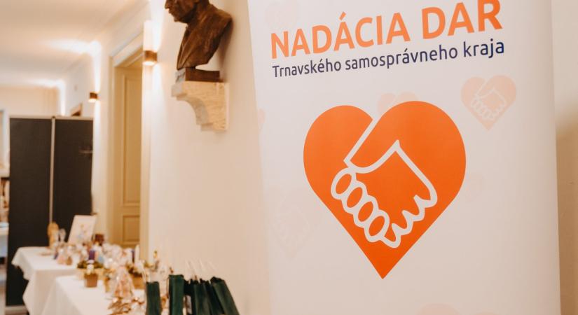 Az Ajándék Alapítvány több mint két évtizede támogatja a Nagyszombat megyei rászorulókat