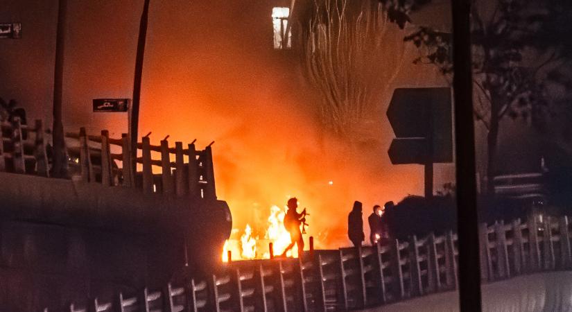 Gyorsított eljárásokkal és kivégzésekkel fenyegeti az iráni főbíró az őrizetbe vett tüntetőket