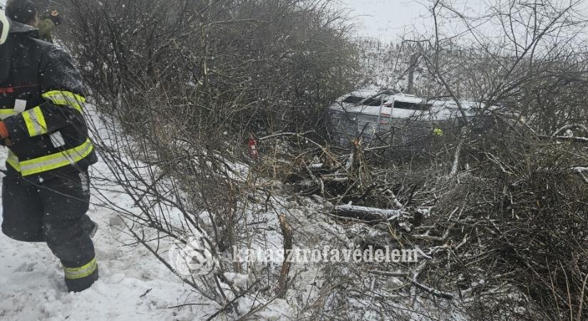 Négy műszaki mentés történt az utakon kedden a környéken