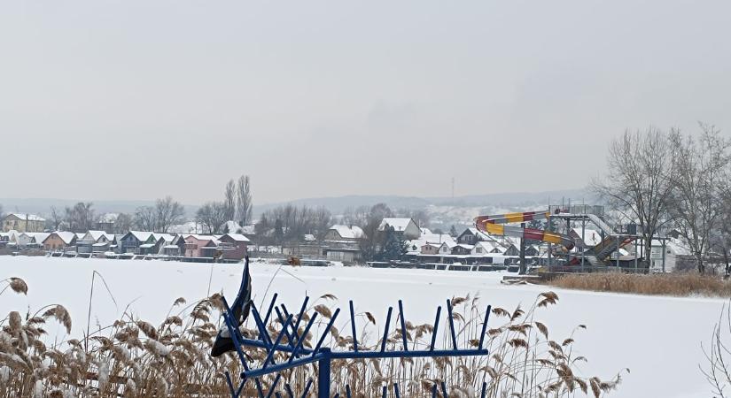Videón a hó és a csend birodalma Dorognál