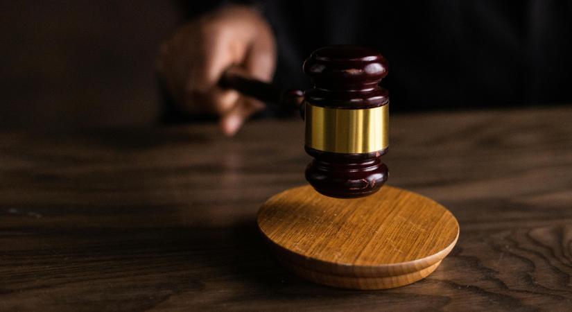 Gyerekek szexuális zaklatásával vádolják a népszerű színészt