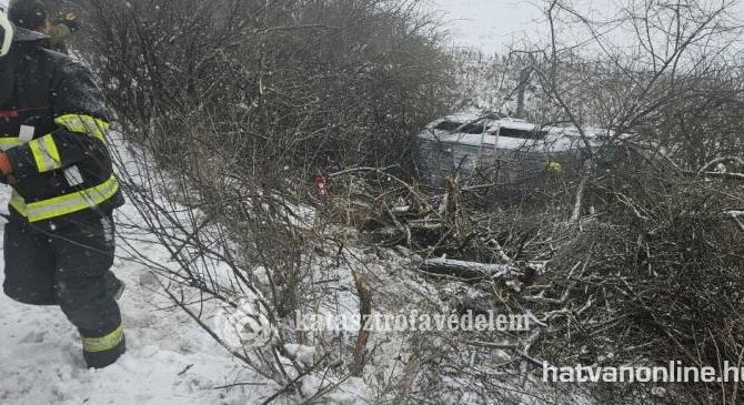 Négy műszaki mentés történt az utakon kedden 