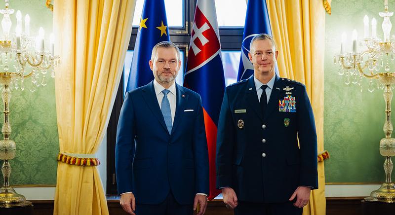 Pellegrini fogadta a NATO európai legfelsőbb parancsnokát