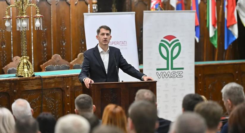 Pásztor Bálint: Az életünket nem bízhatjuk kalandorokra, hamis prófétákra, önjelölt messiásokra