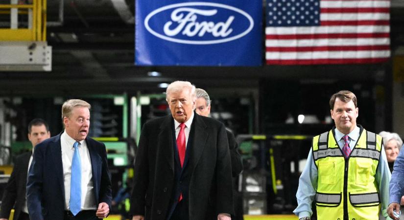Donald Trump szitkozódva intett be a Ford egyik alkalmazottjának, aki beszólt neki az Epstein-ügy miatt