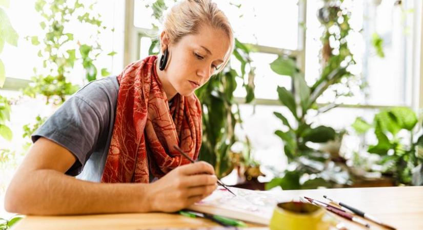 Fogott egy használt teafiltert, és elképesztő dolgot tett vele: a végeredményre nincsenek szavak