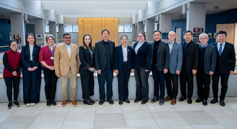 Kínai egyetem delegációját fogadta a Széchenyi Egyetem: új együttműködési irányok körvonalazódnak