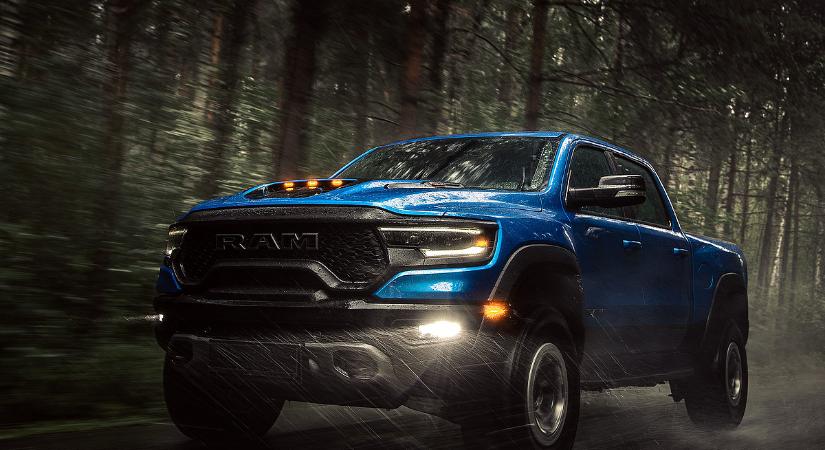 Kőkemény kijelentést tett a nagyágyú: a benzines autók a lovaskocsik sorsára jutnak