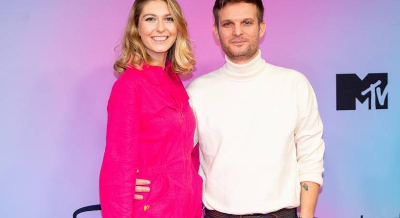 Puskás Peti és Dallos Bogi kisfia idén 3 éves: ámulunk, milyen nagy a szöszi Ábel