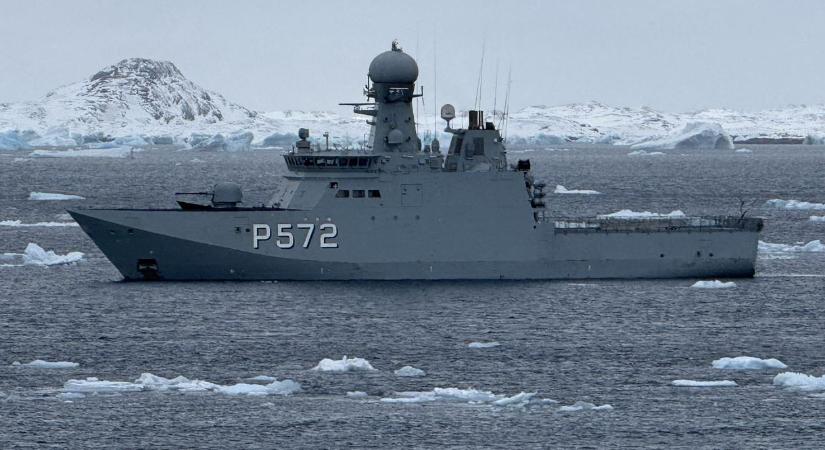 Dánia megerősíti a katonai jelenlétét Grönlandon