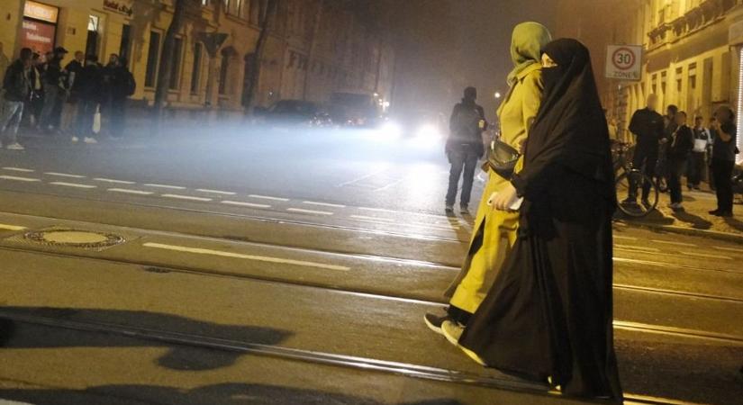 Németország elesett: nagyvárosnyi migráns rohanta le