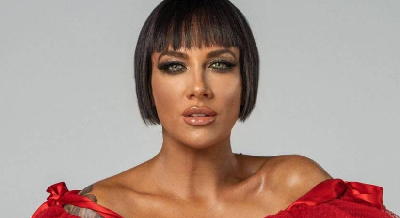 Ilyen Tóth Gabi arca smink nélkül: ekkora a különbség, ha kifesti