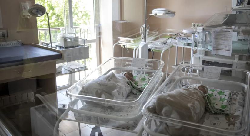 Kilenc újszülött halt meg pár nap alatt – bilincsben vitték el a kórház orvosait