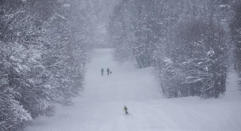 Jó síterepek várják a síelőket Magyarországon