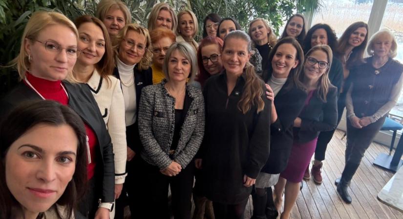 Kampányt indít a Fidesz-KDNP a női digitális polgári körökkel