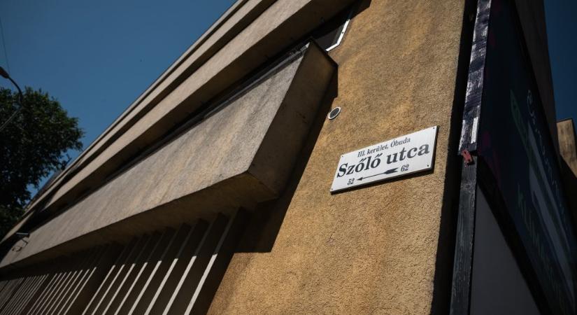 Szőlő utca: három hónappal meghosszabbították négy gyanúsított letartóztatását