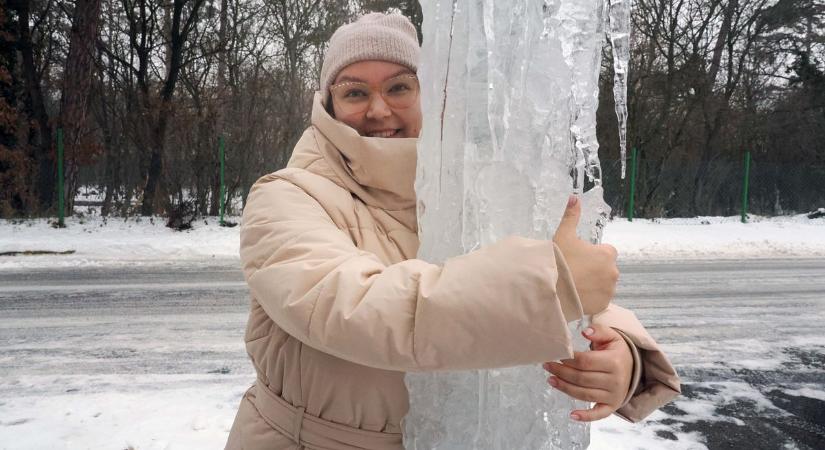 Elképesztő jégcsapokat produkált a mai időjárás képek!