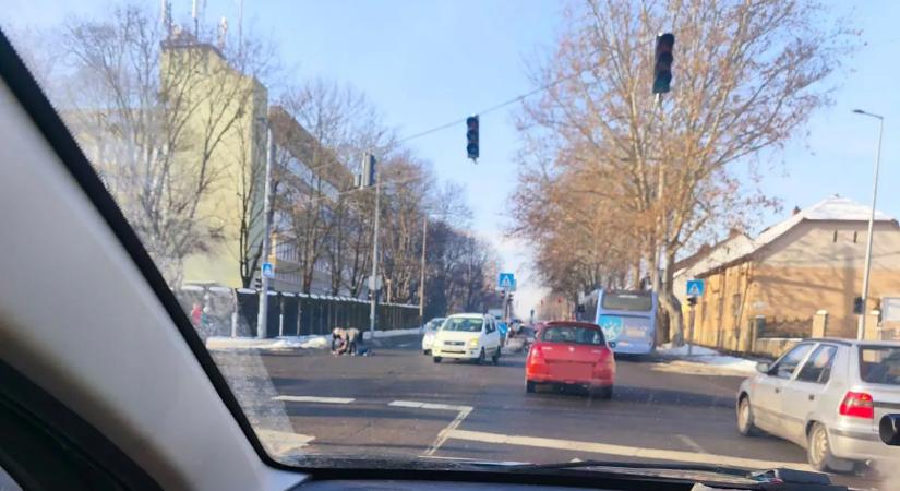 Halálos gázolás Kaposváron: elütötte a férfit egy Suzuki, majd áthajtott rajta egy BMW