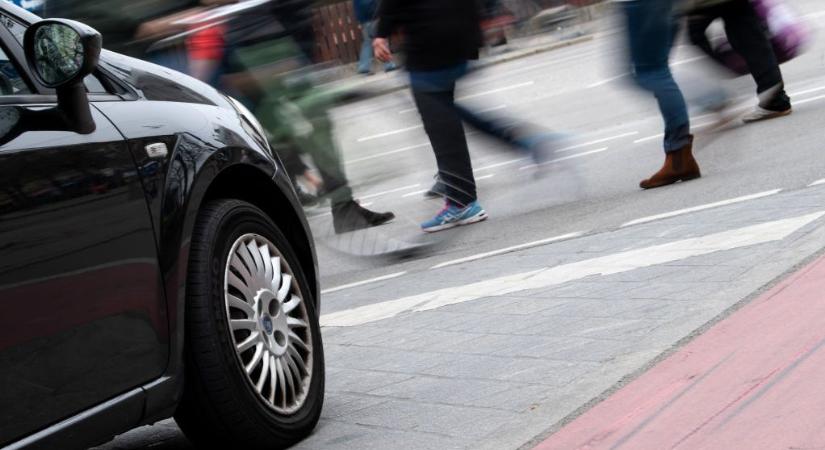 Halálos gázolás: ketten is áthajtottak a gyalogos áldozaton