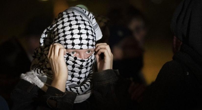 Új Európa: antifások halálosan megfenyegették egy német rendőrtiszt családját