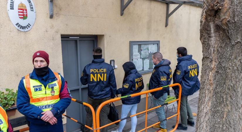 Rács mögött marad a Szőlő utcai botrány négy gyanúsítottja