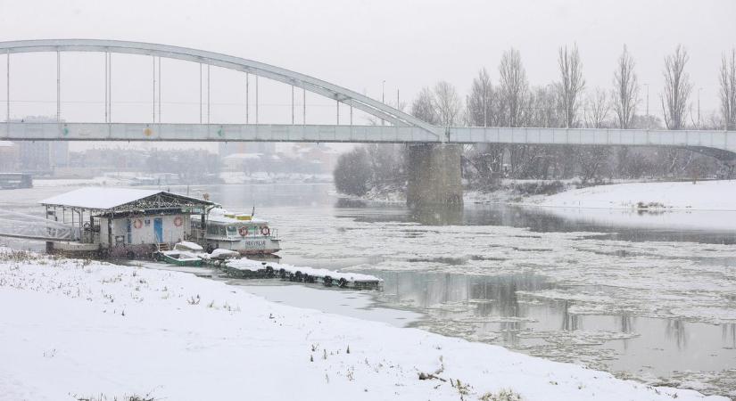 Ez minden tiszai horgászt érint, fontos döntést hoztak a hatóságok