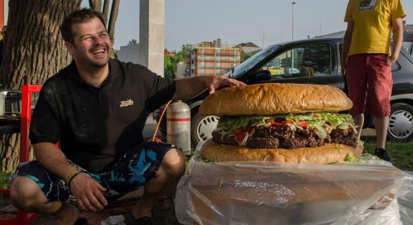 Mackó Kuckó legendás hamburgerei: ennyibe került egy jó hambi 2009-ben Győrben - fotó