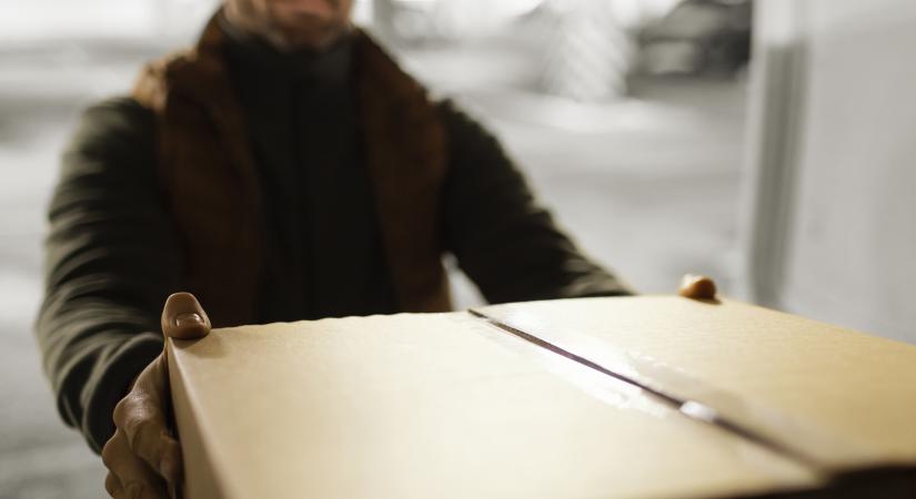 Vége az olcsó kínai csomagoknak: jön a vám