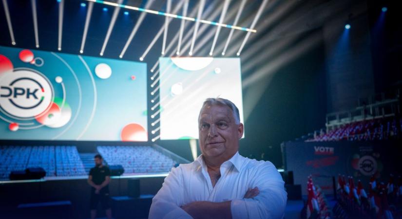 Miskolcon dübörögnek tovább a Digitális Polgári Körök, Orbán megint felszólal