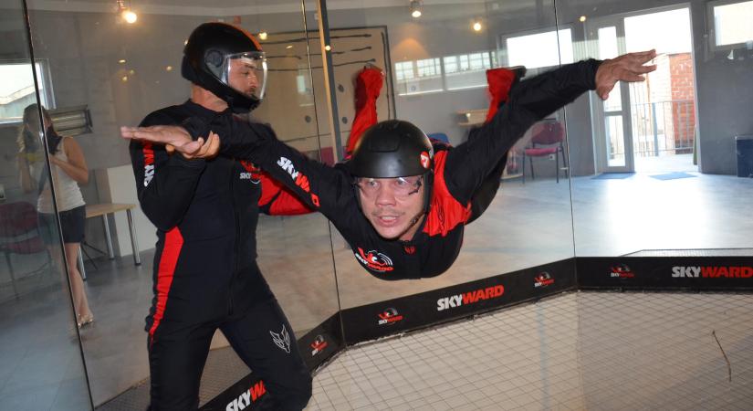 Próbáld ki: lebegj szélcsatornában!