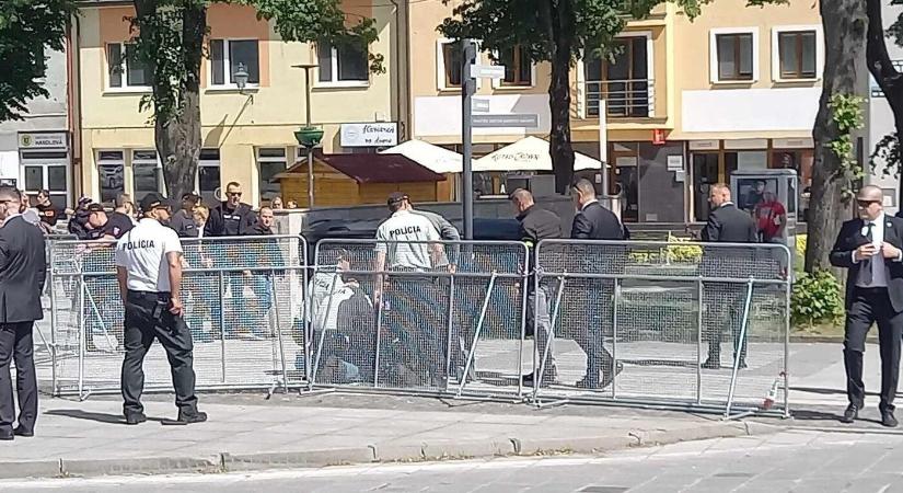 Elkezdődött a kormányfő elleni merényletet helyeslő nyugdíjas férfi pere