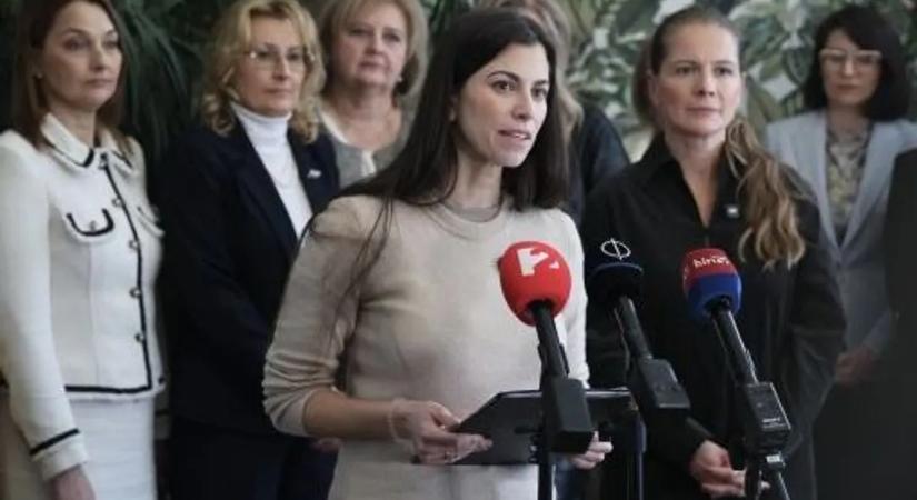 „Találkoztam egy kisfiúval, aki a háború miatt örökre árvává vált..." Nagy bejelentést tett Szentkirályi Alexandra