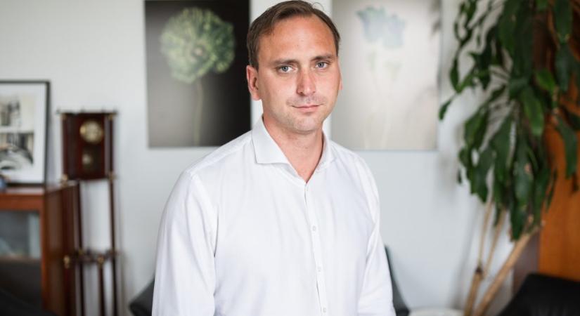 Szeméthelyzet: Ha kell, hókotrót bérelne a BKM-től Őrsi Gergely és menne egy kanyart a MOHU Budapest kukásautói előtt megnyugtatásként