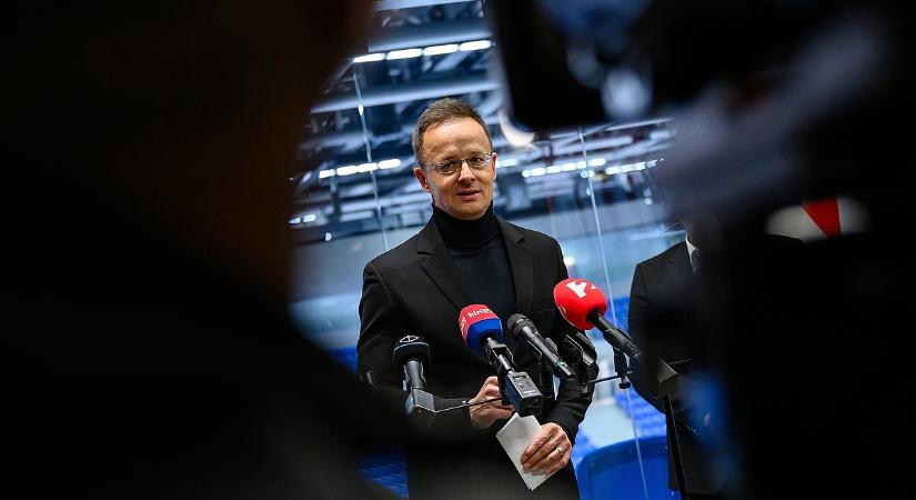 Belgrádba tart Szijjártó Péter, fókuszban a nagy Mol-üzlet?