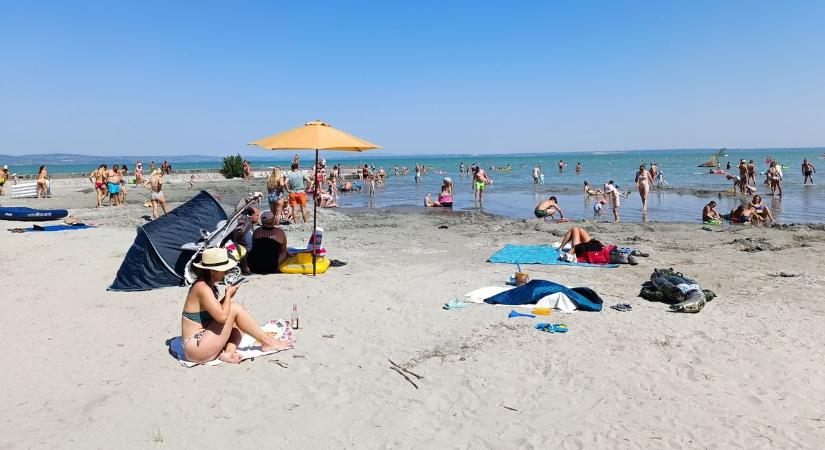 Annyi volt a vendég Siófokon, mint hal a Balatonban