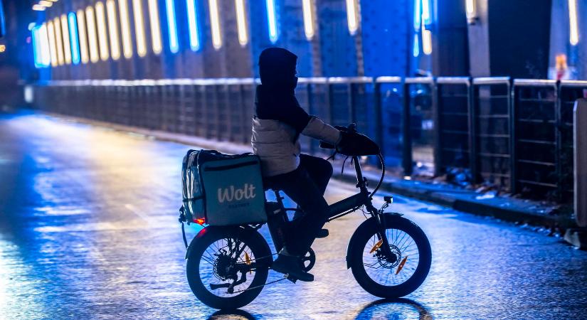 3 millió forintért rendelt ételt egy magyar a Wolton, sosem fogod kitalálni, hogy mit ettek ennyi pénzért